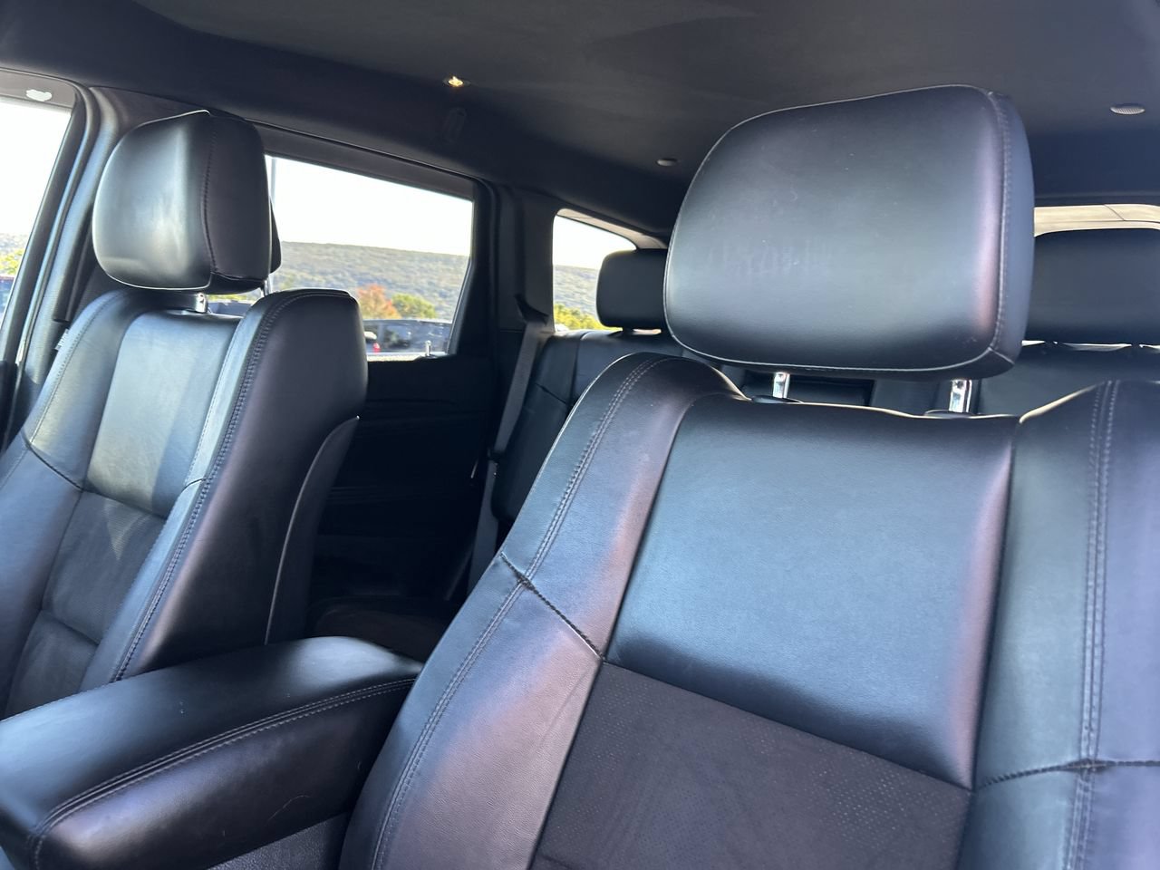 Used 2020 Jeep Grand Cherokee Laredo w/ Security & Convenience Group AWD/4WD image 23