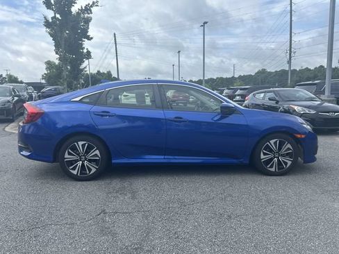 Used 2018 Honda Civic EX-T image 8
