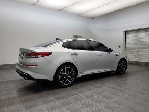 Used 2020 Kia Optima SE image 10