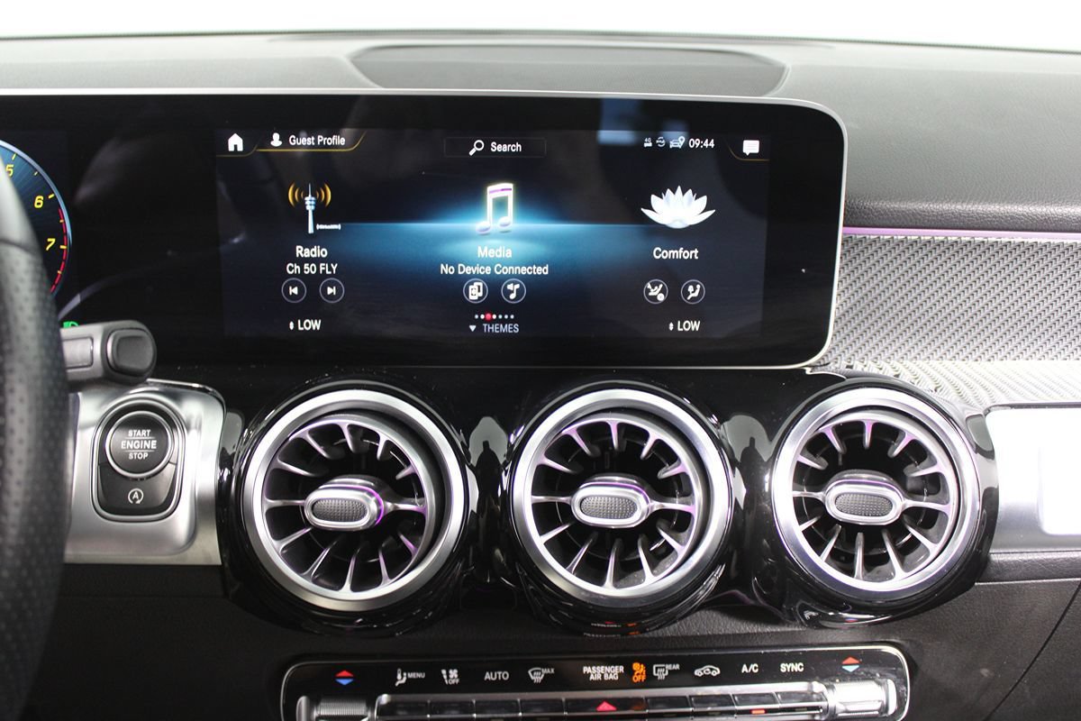 Used 2021 Mercedes-Benz GLB 250 image 18