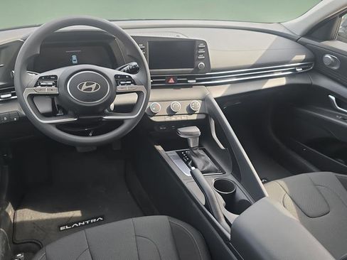 New 2026 Hyundai Elantra SE w/ Cargo Package FWD image 18