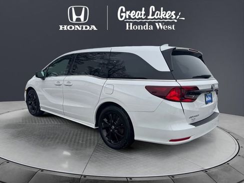 Used 2024 Honda Odyssey Sport image 3