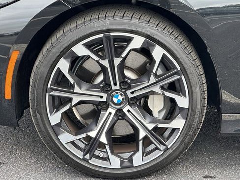 Used 2025 BMW 330i xDrive Sedan w/ Premium Package image 9