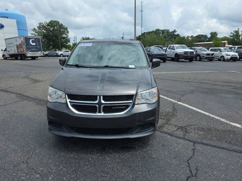 Used 2016 Dodge Grand Caravan SXT FWD image 8