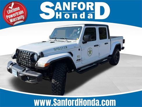 Used 2021 Jeep Gladiator Sport AWD/4WD image 1