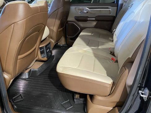 Used 2019 RAM 1500 Laramie image 9