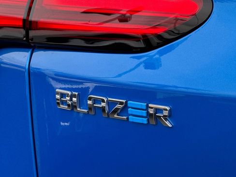 Used 2026 Chevrolet Blazer EV LT image 45