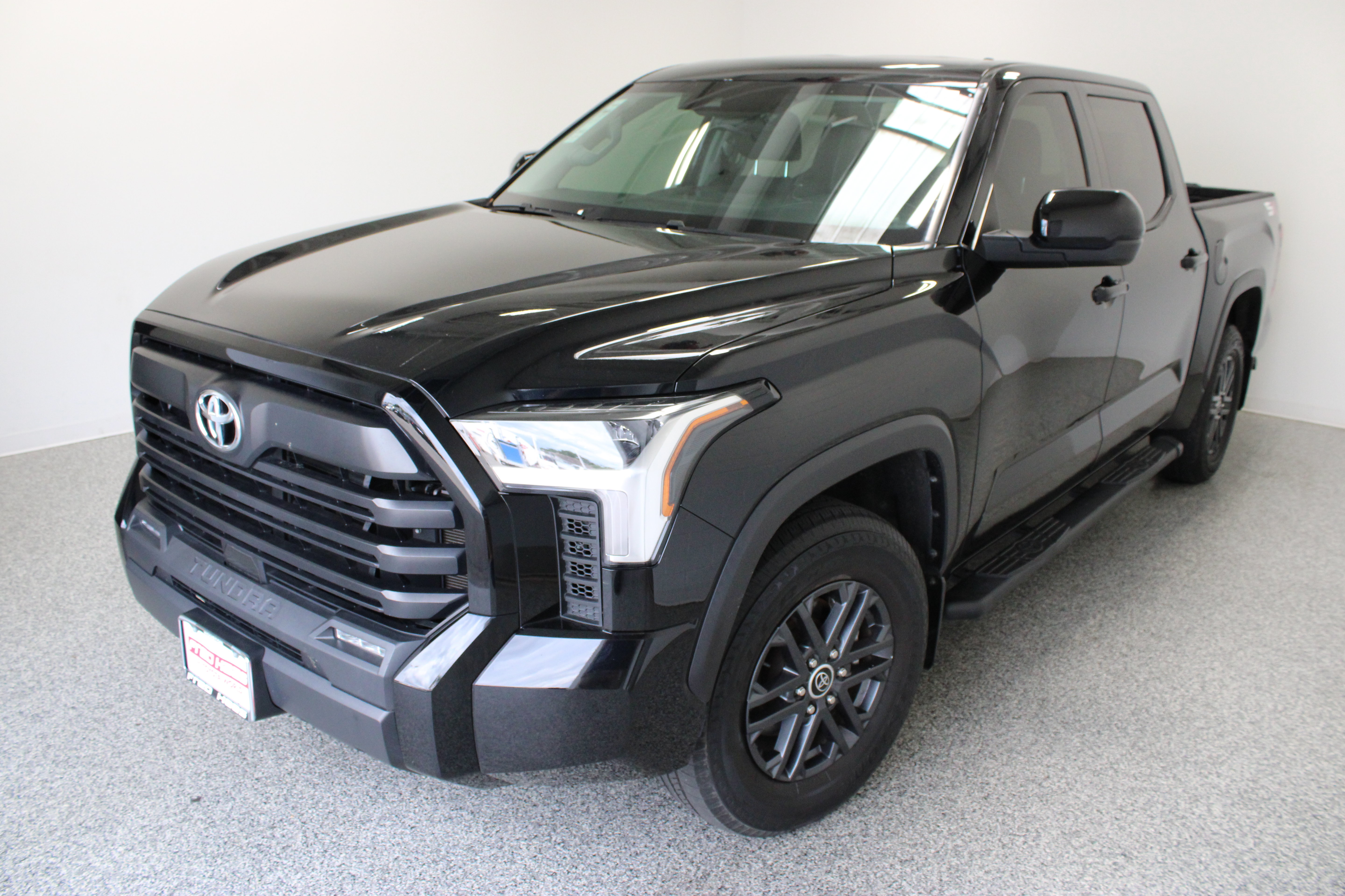 Used 2024 Toyota Tundra SR5 w/ SX Package RWD image 2
