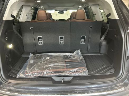 New 2026 Subaru Ascent Touring AWD/4WD image 17