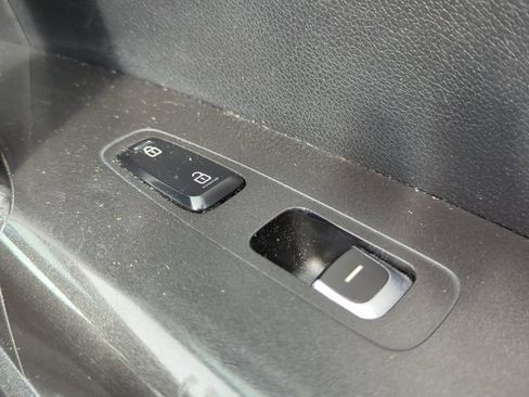 Used 2018 Kia Sportage LX FWD image 24