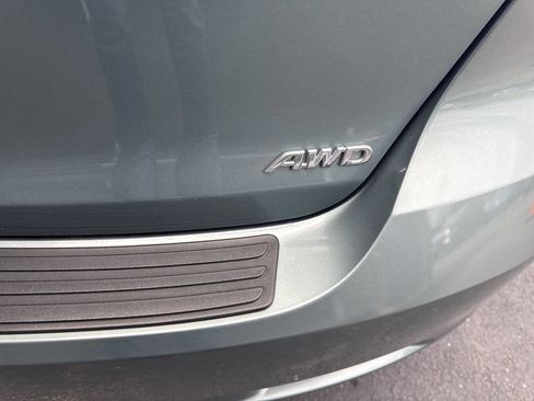 Used 2011 Toyota Venza AWD w/ Premium Pkg #2 image 9