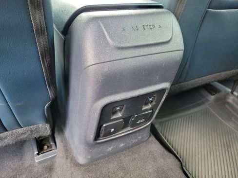 Used 2022 Ford Bronco Outer Banks AWD/4WD image 12