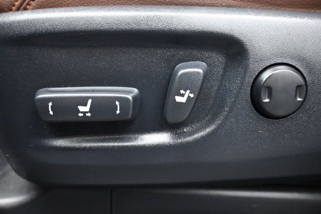 Used 2020 Toyota 4Runner Limited AWD/4WD image 10