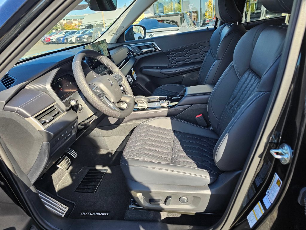 New 2026 Mitsubishi Outlander SEL AWD/4WD image 16