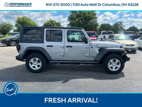 Used 2019 Jeep Wrangler Unlimited Sport S AWD/4WD image 3