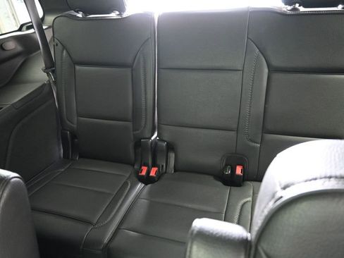 Used 2023 GMC Yukon Denali AWD/4WD image 18