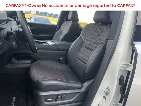 Certified 2026 Nissan Armada Platinum RWD image 13