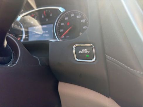 Used 2023 GMC Acadia SLT AWD/4WD image 41