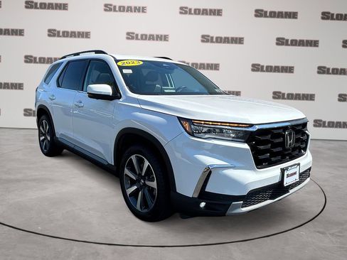 Used 2023 Honda Pilot Elite image 7