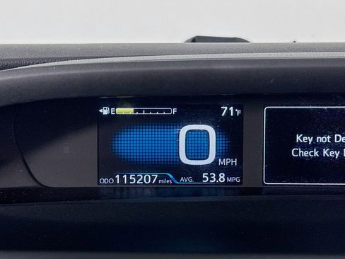 Used 2018 Toyota Prius Three image 17