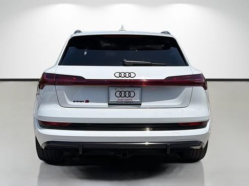 Used 2022 Audi e-tron S Premium Plus AWD/4WD image 4