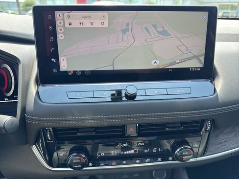 New 2026 Nissan Rogue Platinum AWD/4WD image 32