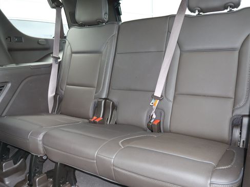Used 2021 GMC Yukon Denali w/ Denali Premium Package RWD image 18