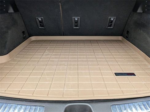 Certified 2025 Cadillac XT4 Premium Luxury image 23