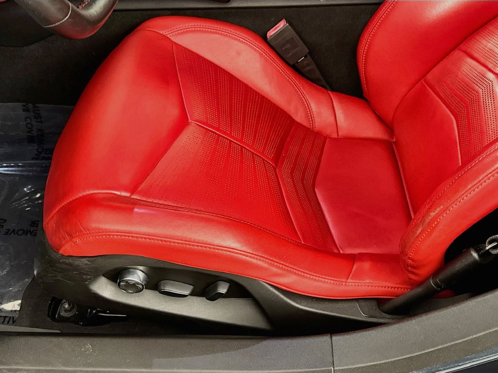 Used 2020 Chevrolet Corvette Stingray Preferred Cpe w/ 2LT Preferred Equipment Group RWD image 20