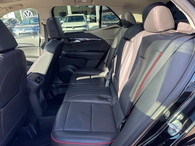 Used 2022 Buick Envision Essence w/ Technology Package I AWD/4WD image 9