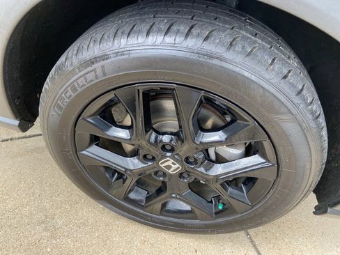 Used 2023 Honda HR-V Sport image 32