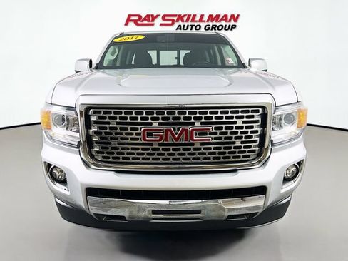 Used 2017 GMC Canyon Denali AWD/4WD image 2