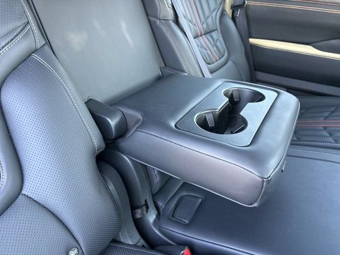 Certified 2025 Nissan Armada PRO-4X AWD/4WD image 32