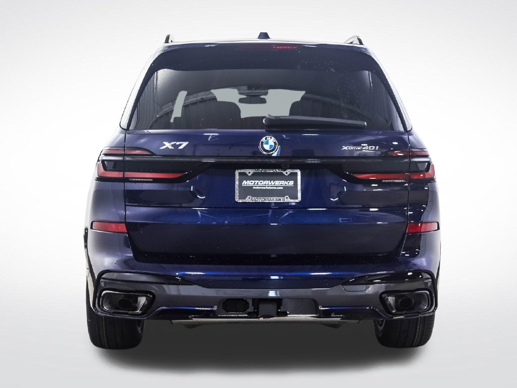 Used 2027 BMW X7 xDrive40i w/ M Sport Package AWD/4WD image 4