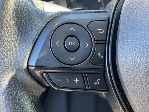 Used 2024 Toyota Corolla LE FWD image 17