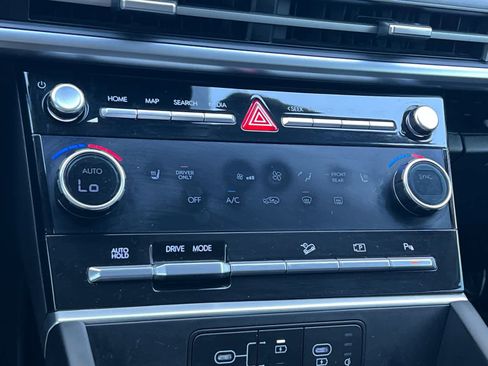 Used 2024 Hyundai Santa Fe SEL image 21