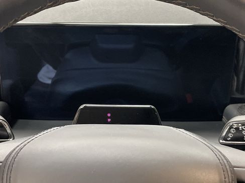Used 2025 Lincoln Aviator 2WD image 21