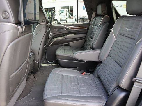 Used 2024 Cadillac Escalade Sport Platinum image 26