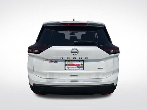 New 2026 Nissan Rogue SV AWD/4WD image 4