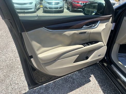Used 2015 Cadillac XTS Luxury AWD/4WD image 11