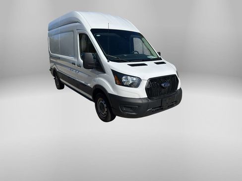 Used 2024 Ford Transit 250 148 High Roof RWD image 3