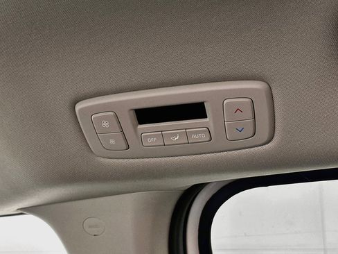 Used 2026 Kia Carnival FWD image 26