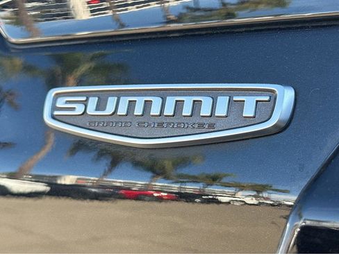 Used 2022 Jeep Grand Cherokee Summit w/ Advanced Protech Group IV image 42