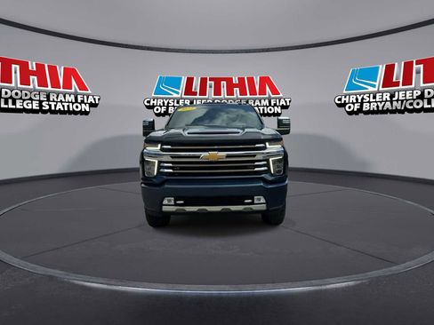 Used 2023 Chevrolet Silverado 3500 High Country image 3