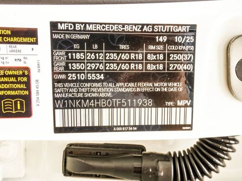Used 2026 Mercedes-Benz GLC 300 4MATIC image 37