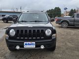 Used 2016 Jeep Patriot High Altitude image 3