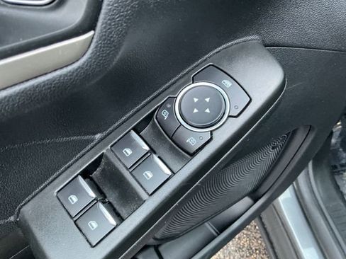 Used 2022 Ford Escape SE image 23