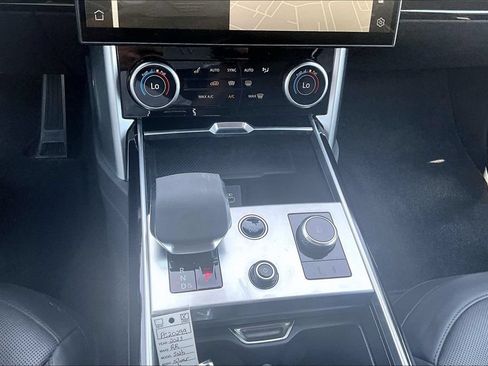 Used 2023 Land Rover Range Rover SE AWD/4WD image 23