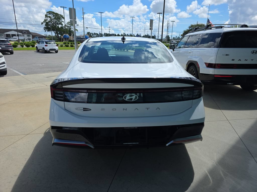 New 2026 Hyundai Sonata SEL FWD image 7