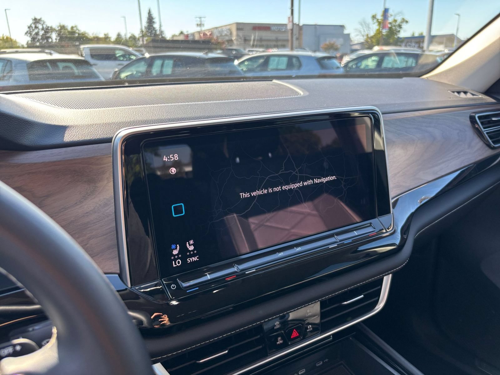 Used 2026 Volkswagen Atlas SE FWD image 19